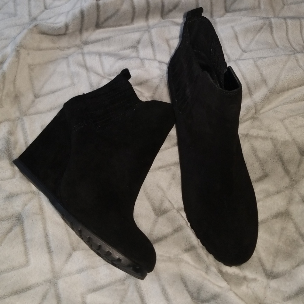 Gianni Bini Suede Ankle Boots